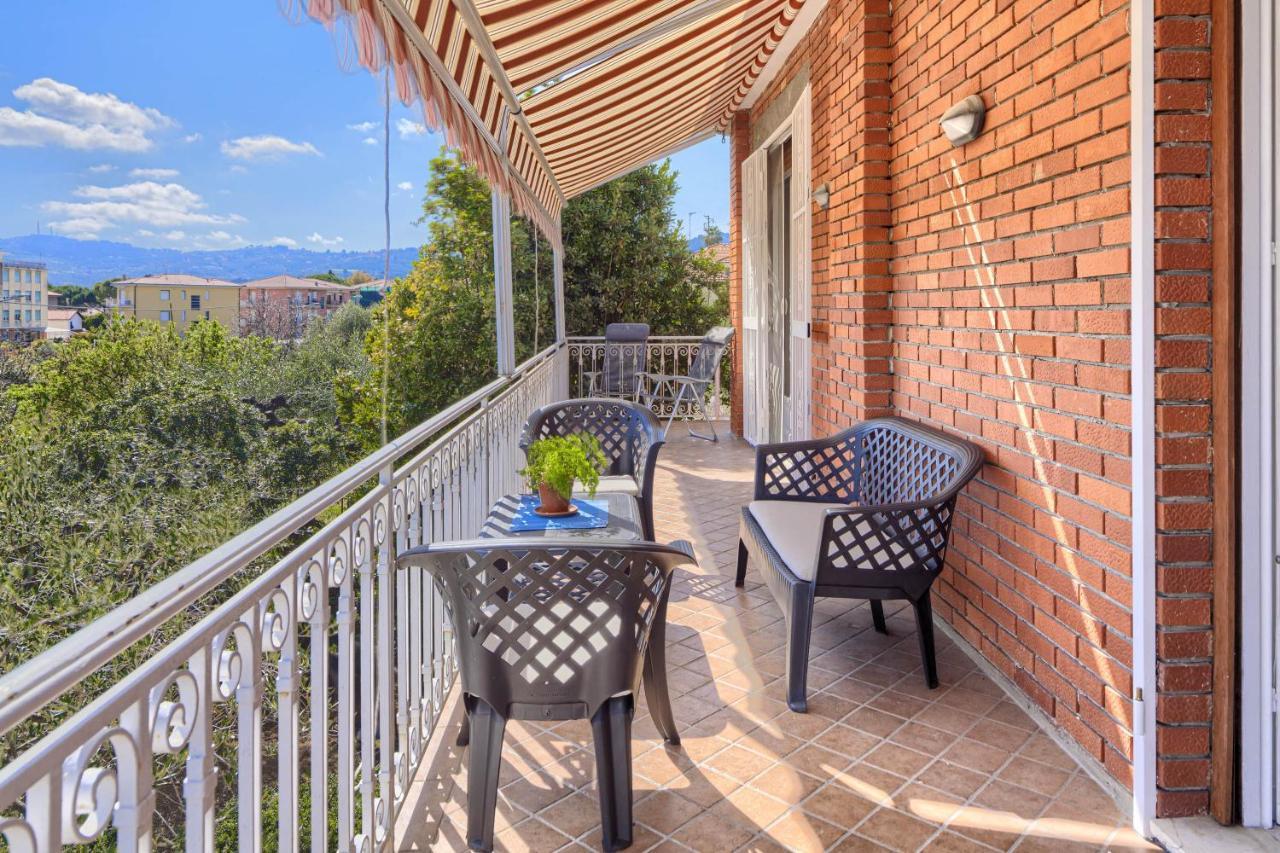 Villa La Rodina Diano Marina Luaran gambar