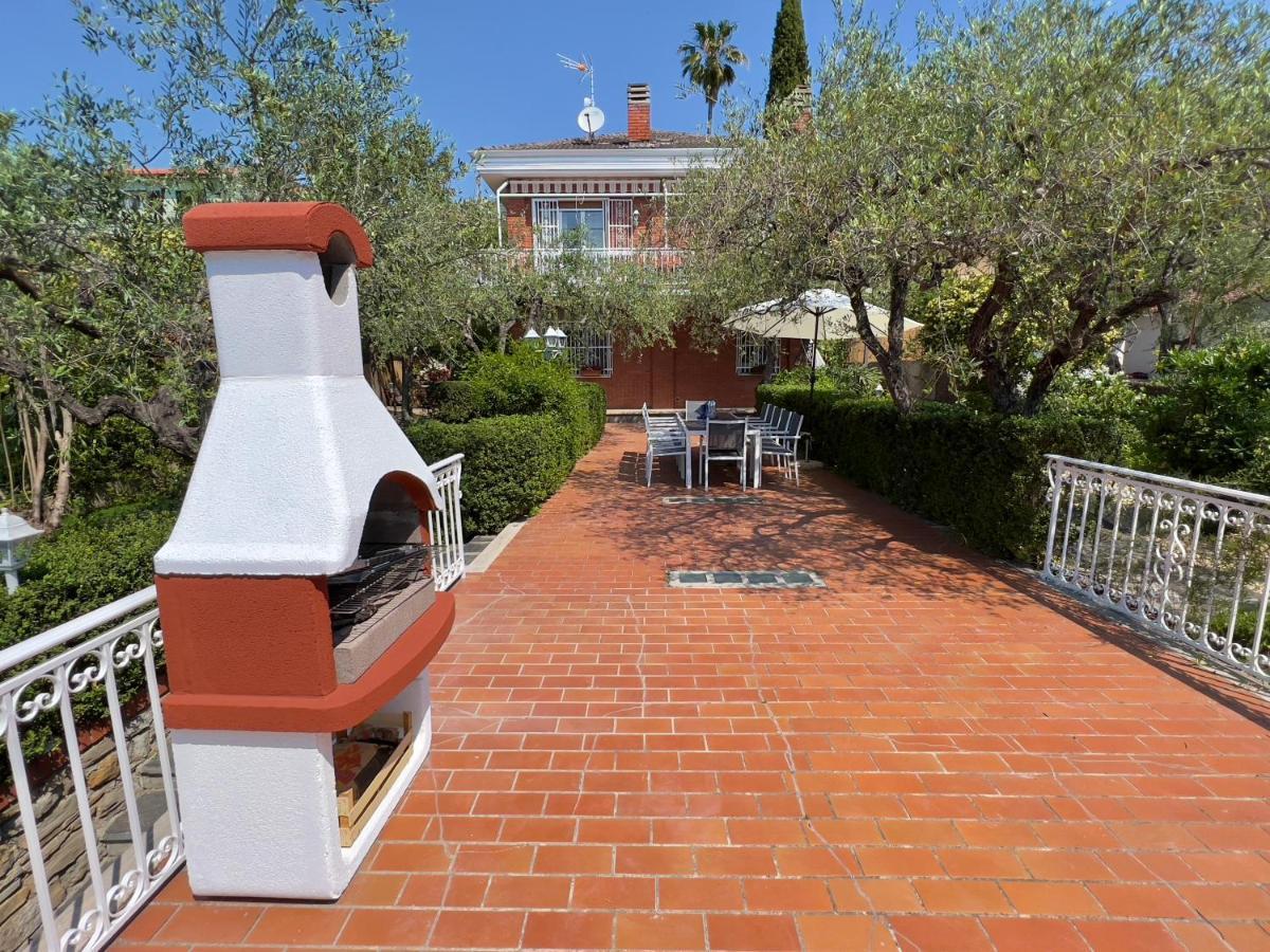 Villa La Rodina Diano Marina Luaran gambar