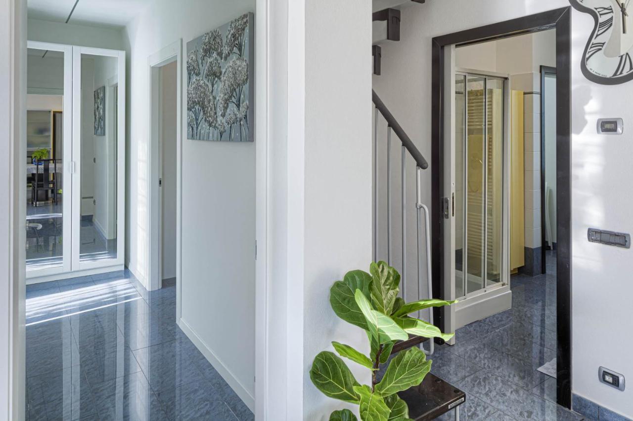 Villa La Rodina Diano Marina Luaran gambar